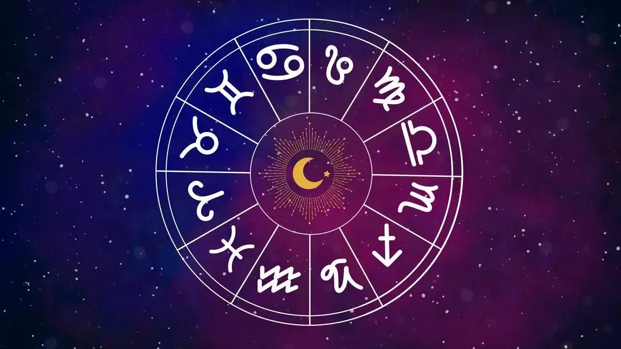 Zodiakalny krąg z symbolami, w tym Bykiem. Sprawdź swój horoskop byk zdrowie i odkryj kosmiczne wskazówki.