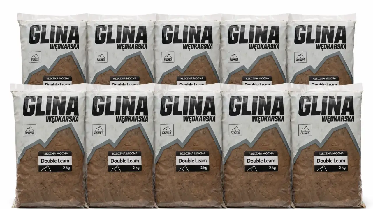 Dziesięć worków gliny wędkarskiej, każda po 2 kg. Idealna glina do zanęty, gotowa do użycia.