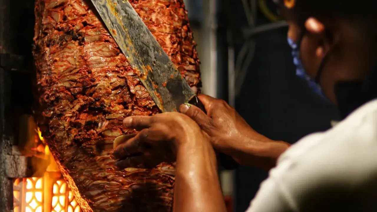Kebab kraftowy: Co to znaczy? Odkryj prawdziwą jakość mięsa