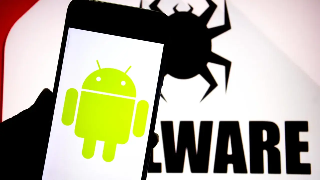 Android-Logo auf einem Smartphone, daneben ein stilisiertes Käfer-Symbol und das Wort "MALWARE".