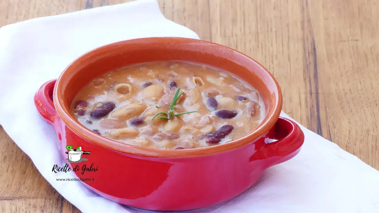 Minestra Fagioli e Patate: il Segreto della Ricetta Cremosa e Gustosa