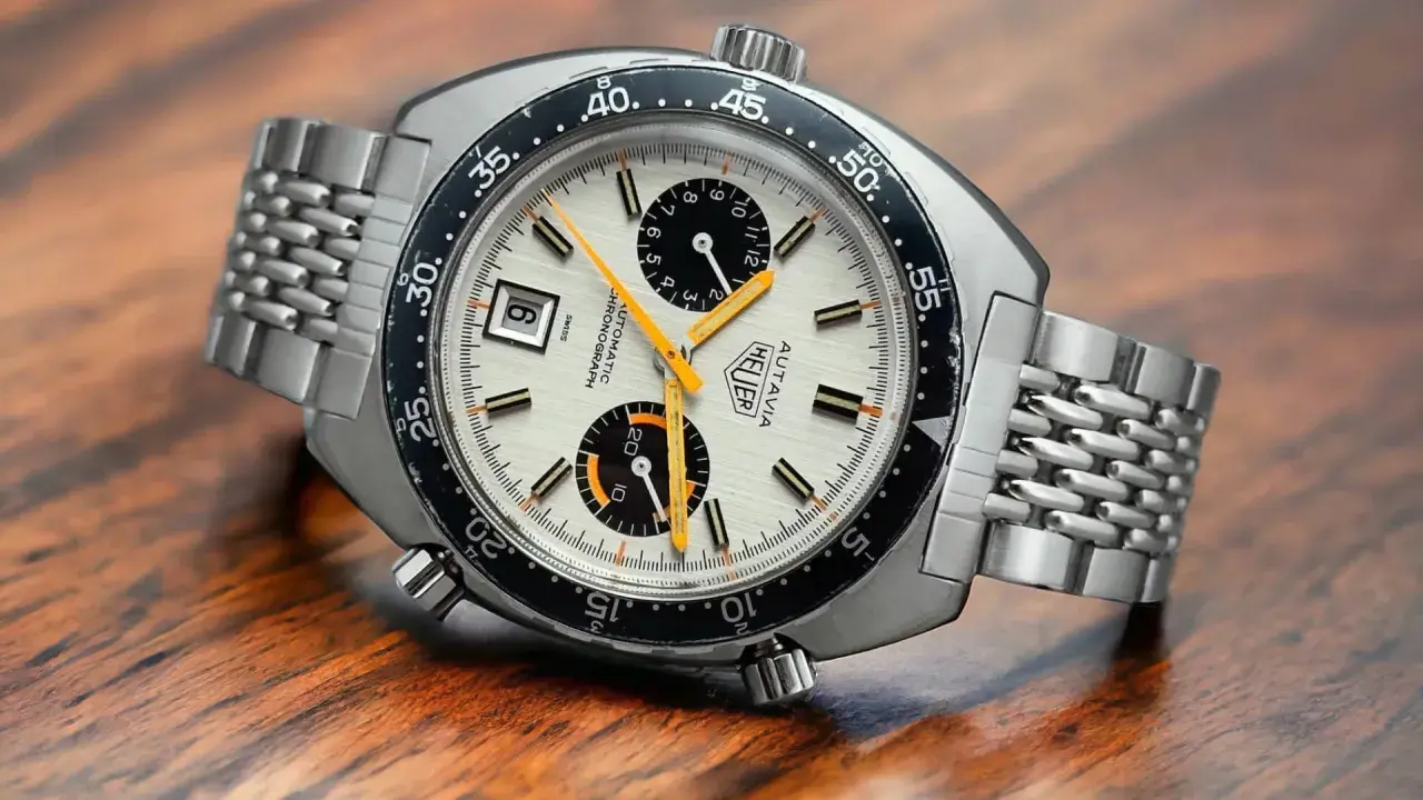 Orologio Heuer Autavia vintage, un cronografo automatico che spiega perché i Rolex costano così tanto: maestria artigianale e storia.