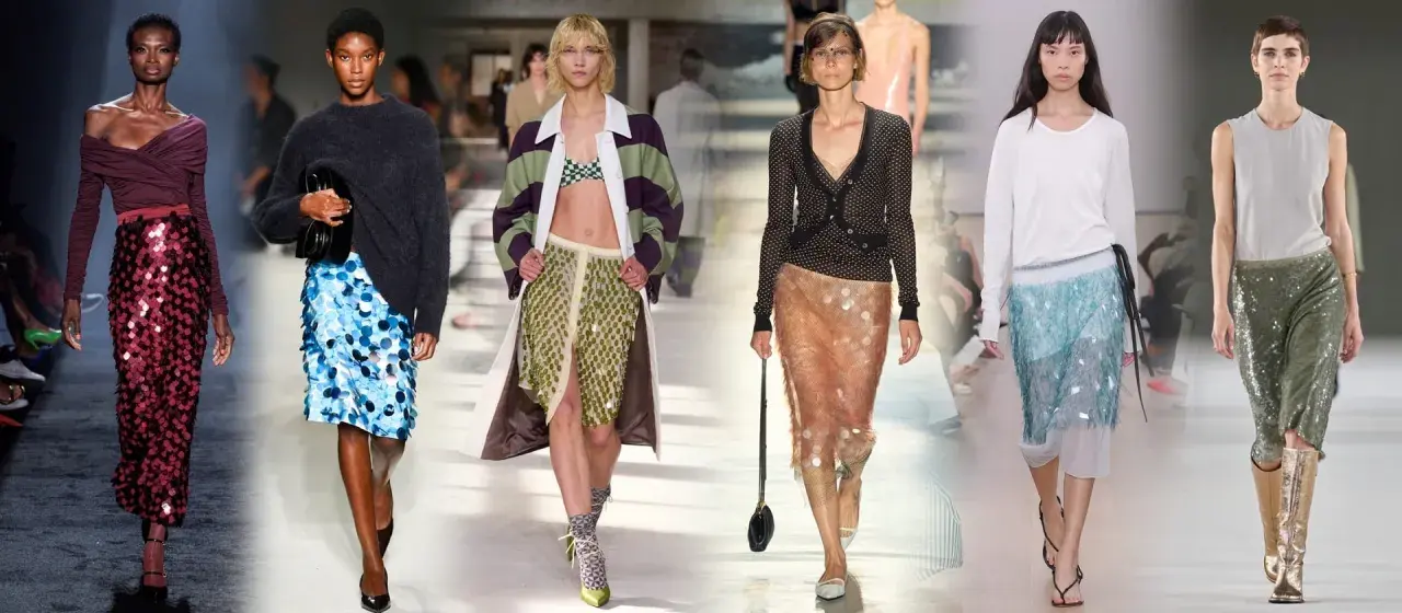Modelli sfilano con gonne a paillettes in varie tonalità: bordeaux, blu, verdi, oro e azzurre. Ecco come abbinare gonna paillettes oro per un look scintillante.