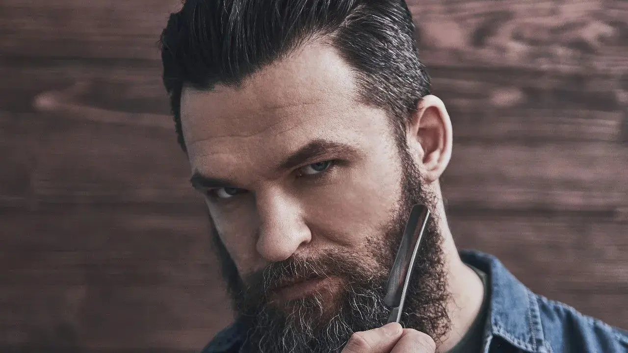 Jak przyciąć zarost? Opanuj sztukę perfekcyjnej brody w domu