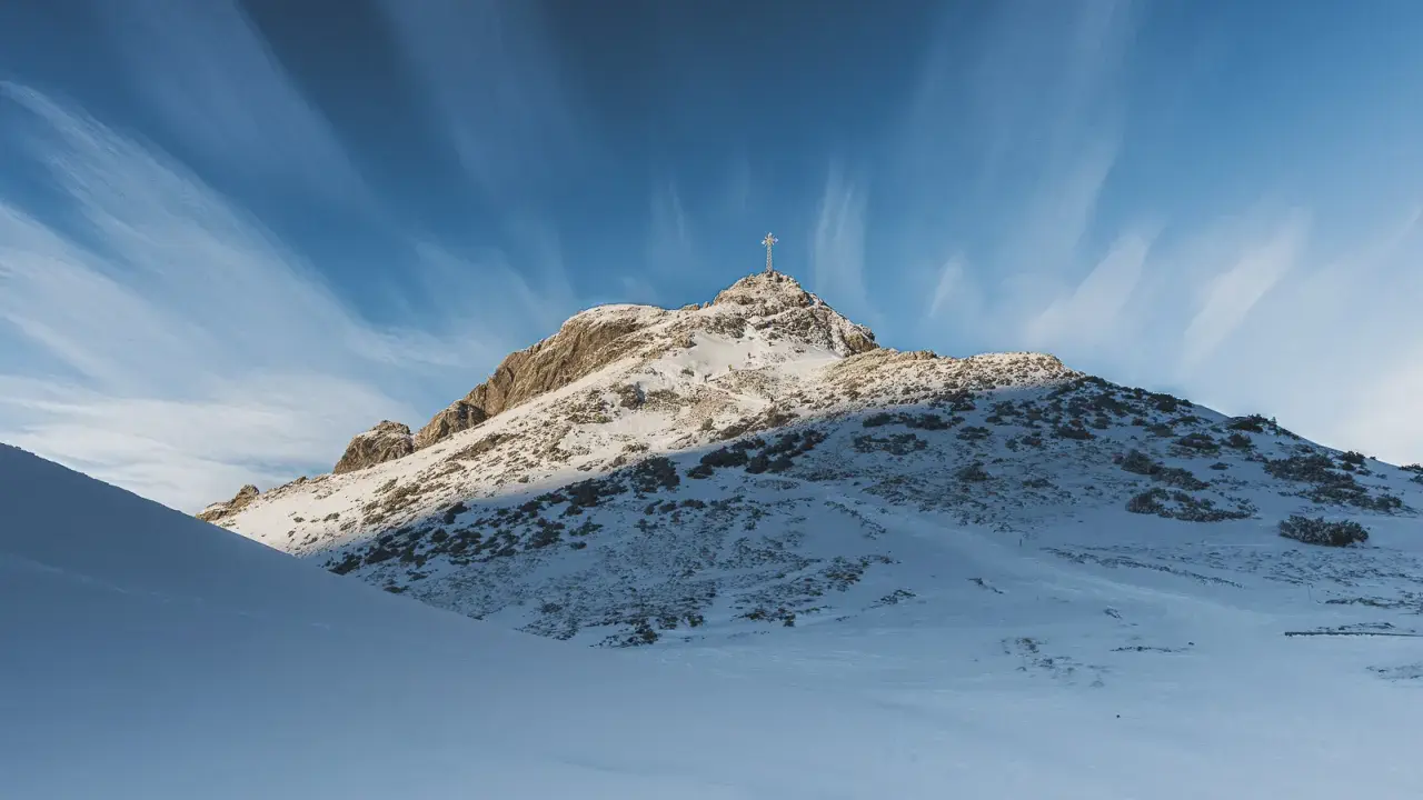 Giewont zimą (luty 2026): Otwarty? Warunki, sprzęt, bezpieczeństwo