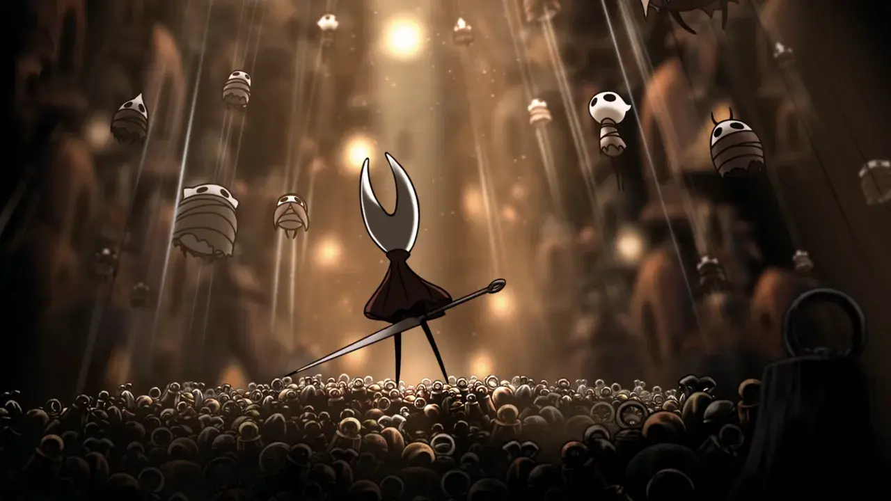 Hornet, bohaterka Hollow Knight: Silksong, stoi na tle tłumu i unoszących się postaci.