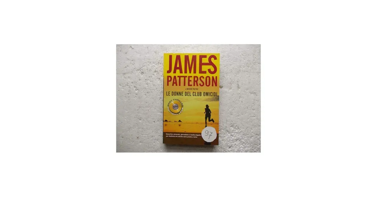 Copertina del libro "Le donne del club omicidi" di James Patterson. Una donna corre al tramonto sulla spiaggia.