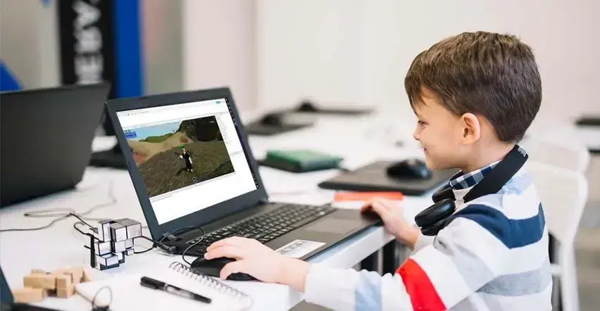 Zajęcia z programowania dla dzieci – najlepsze kursy w Polsce, które zachwycą