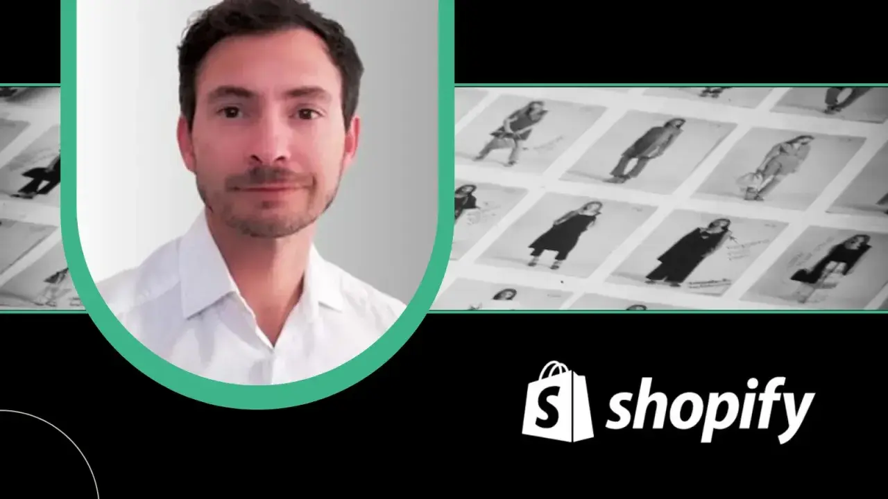 Mężczyzna w białej koszuli, obok zdjęcia ubrań, logo Shopify. Idealny do nauki, jak prowadzić swój **shopify kurs**.