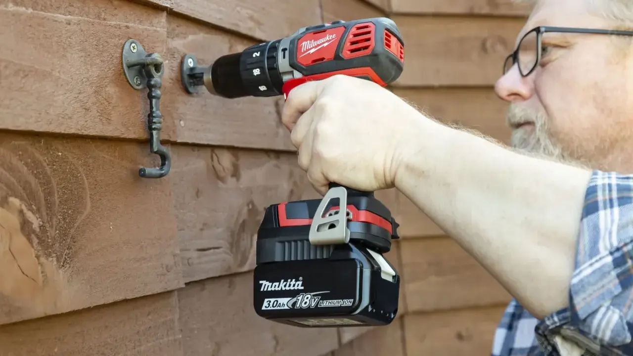 Adapter Makita-Milwaukee: Czy warto ryzykować sprzęt i gwarancję?