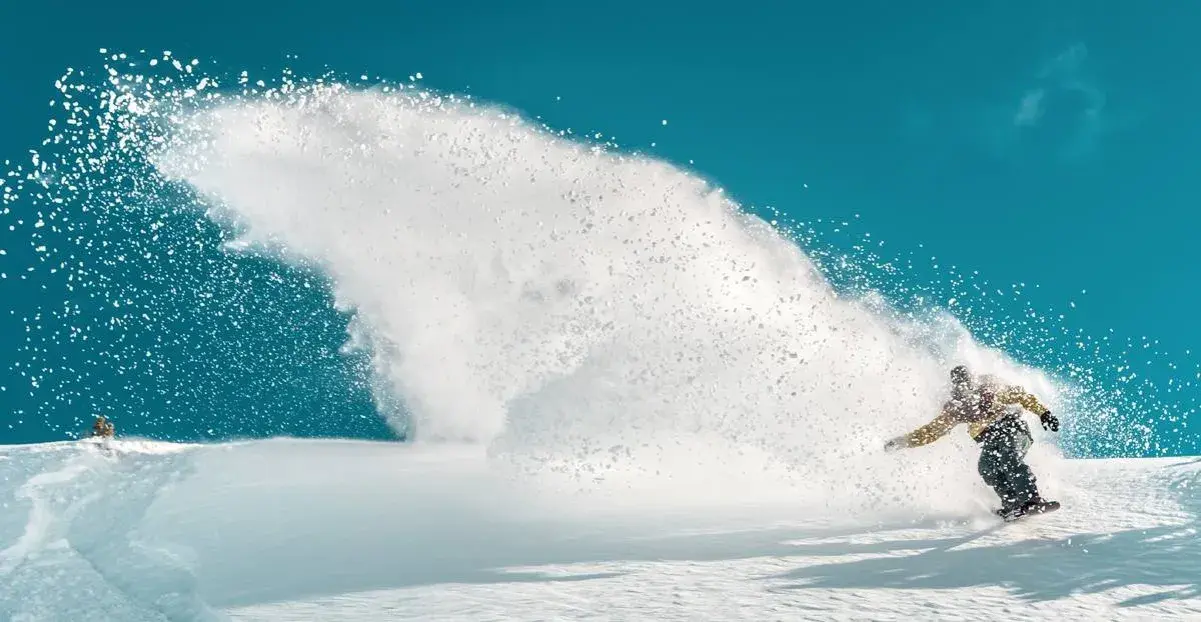 Narty czy Snowboard? Co łatwiejsze na start, a co w progresie?