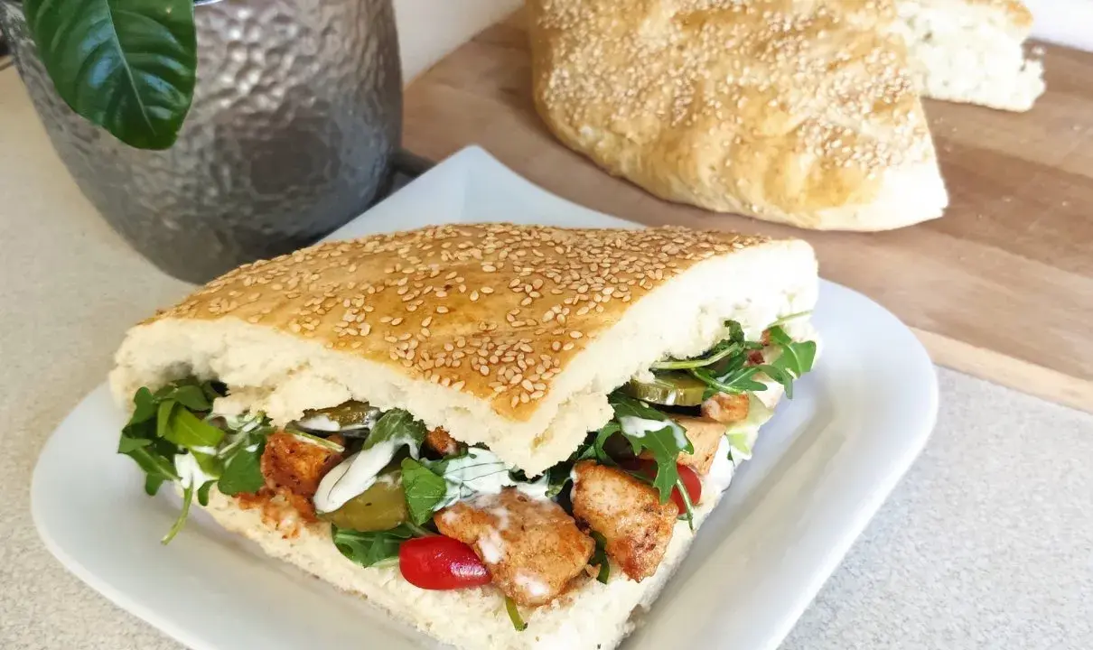 Nie tylko bułka! Co zrobić z mięsa kebab? Pomysły i przepisy