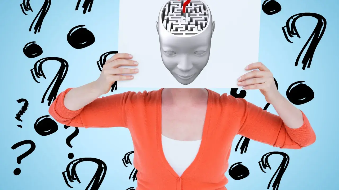Cerebro con laberinto y signo de interrogación, simbolizando las enfermedades mentales en niños de 3 a 6 años.