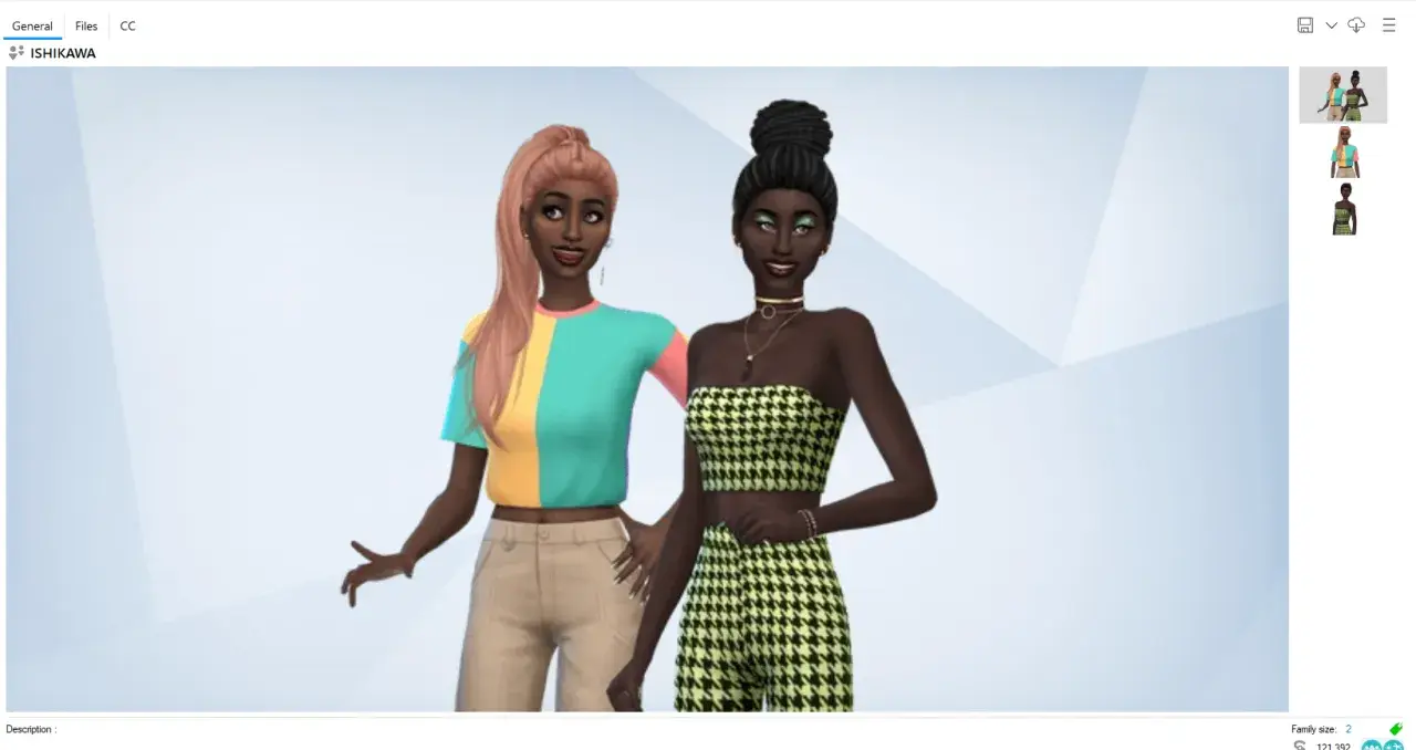 Dwie Simki w modnych ubraniach. Jedna w kolorowym t-shircie i beżowych spodniach, druga w zielonym topie i spodniach w kratkę. Mody do The Sims 4 ubrania.