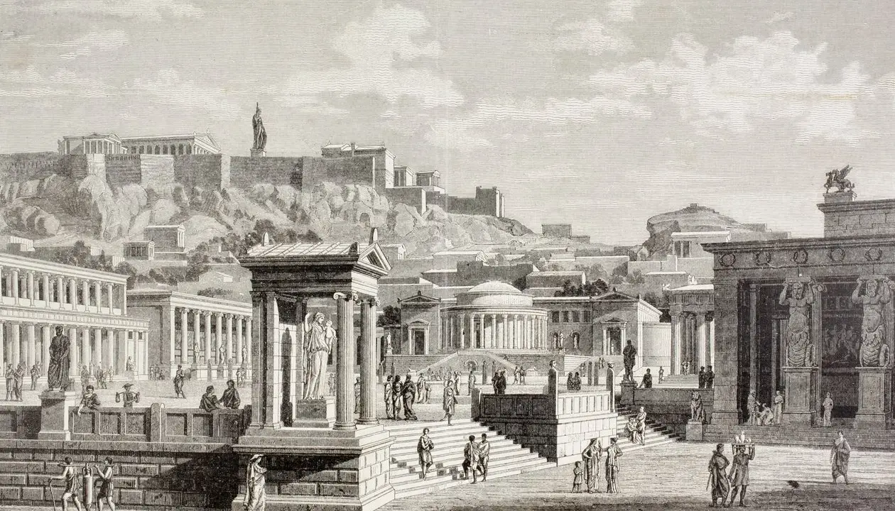 Lebhafter marktplatz im alten griechenland mit Akropolis im Hintergrund. Menschen handeln, diskutieren und spazieren zwischen Säulen und Tempeln.
