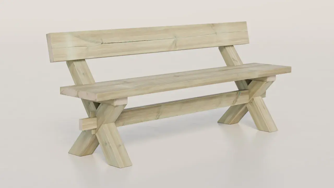 En robust träbänk med ryggstöd, perfekt för trädgården eller uteplatsen.