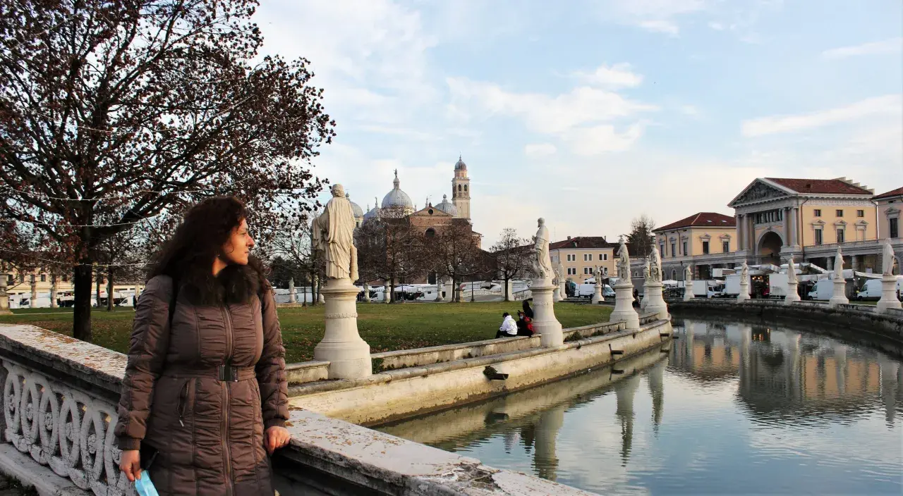 Passeggiata a Padova: cosa vedere a Padova in mezza giornata tra statue, canali e la Basilica di Sant'Antonio.