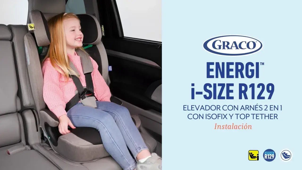 Niña sonriente en silla de coche Graco Energi i-Size R129. Instrucciones de instalación de la silla Jané Gravity.