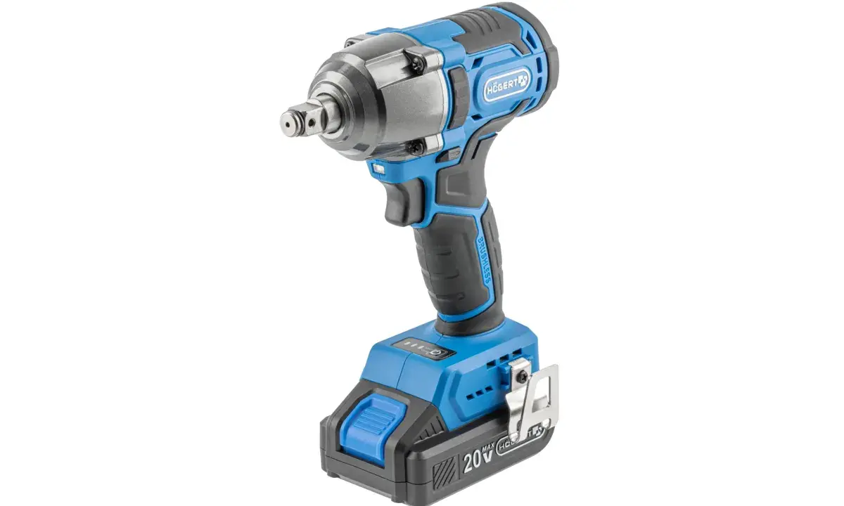 Pistola de impacto inalámbrica azul y negra. La batería indica 20V MAX. ¿Cuántos Nm debe tener una pistola de impacto?