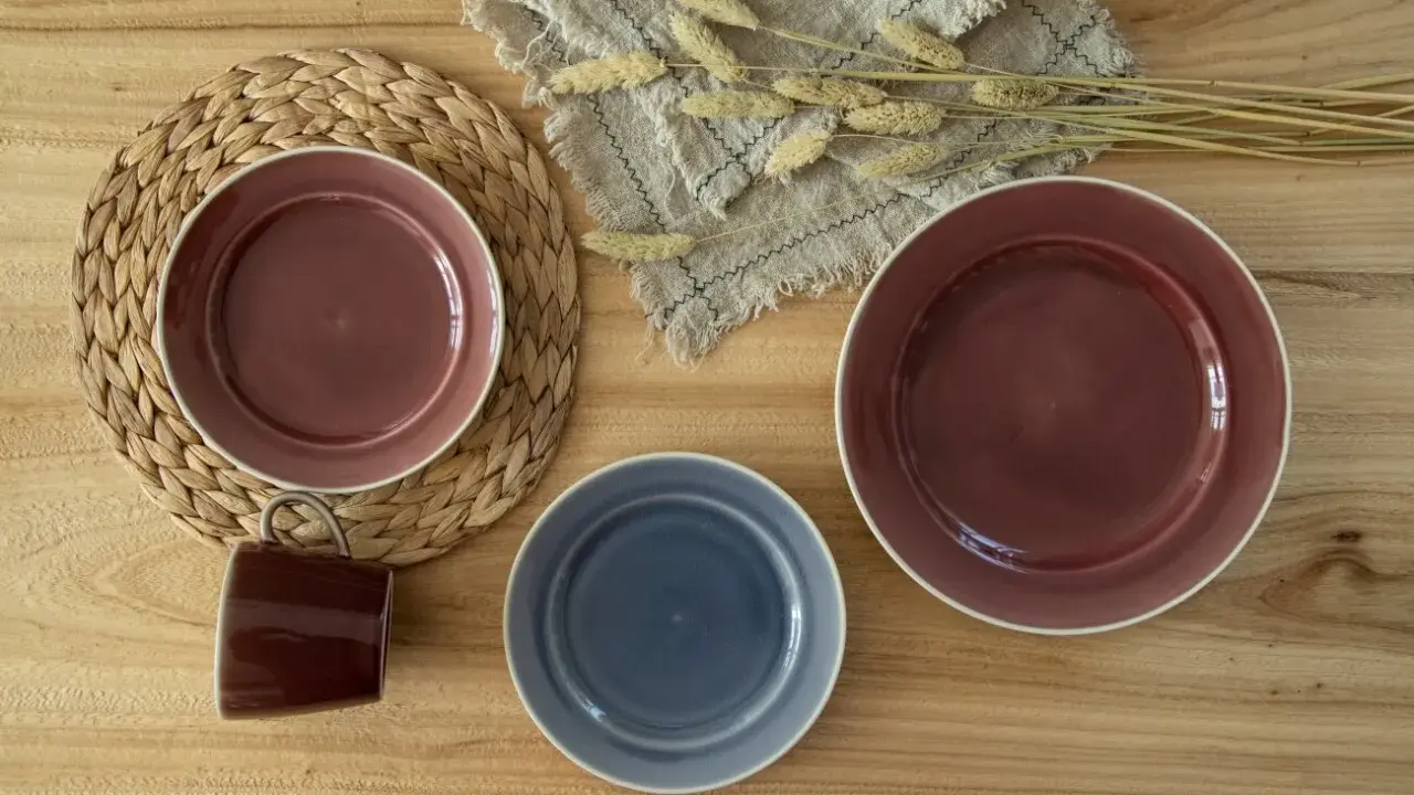 Piattino da Dessert: Guida a Materiali, Stili e Abbinamenti