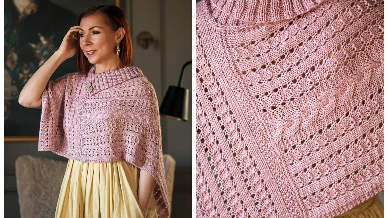 Mujer sonriente luce un elegante poncho a dos agujas en tono rosa pálido, con intrincados puntos calados y trenzas.