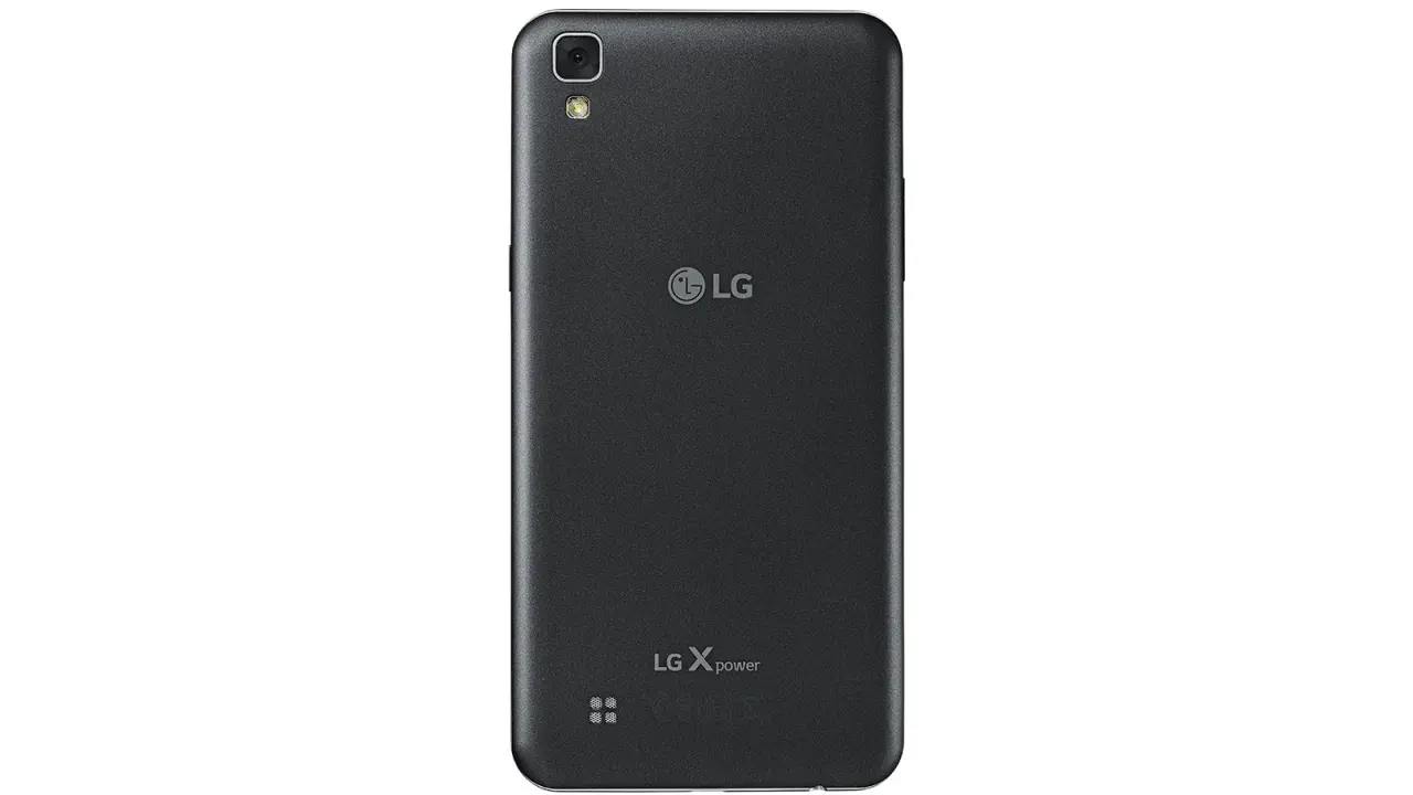 Tył czarnego telefonu LG X power 3 z aparatem i logo LG.