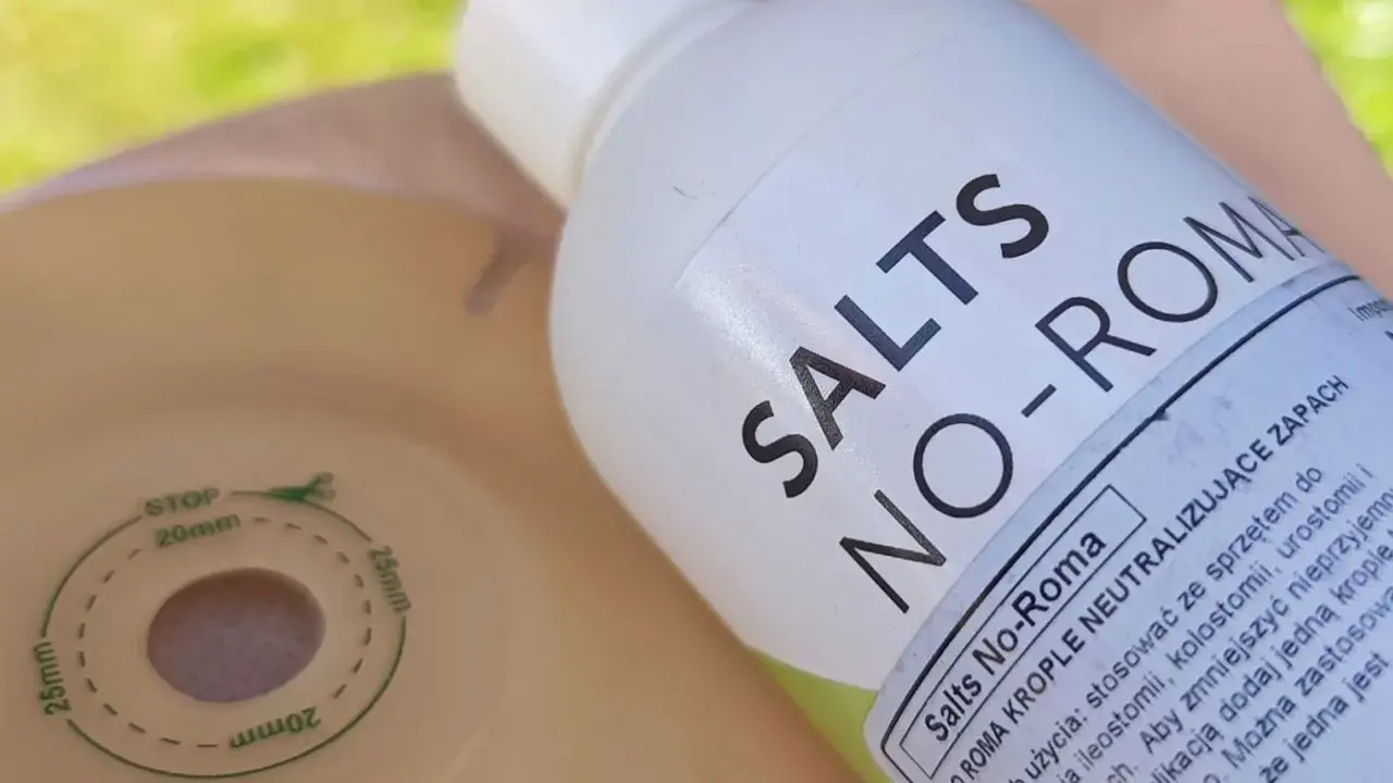 Butelka z płynem "Salts No-Roma" do neutralizacji zapachu przy stomii. Koniec z obawami, czy stomia śmierdzi!