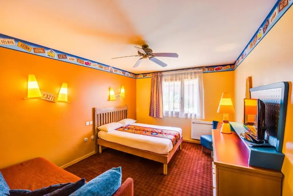 Hotel Disney Santa Fe: características, precios y opiniones de huéspedes