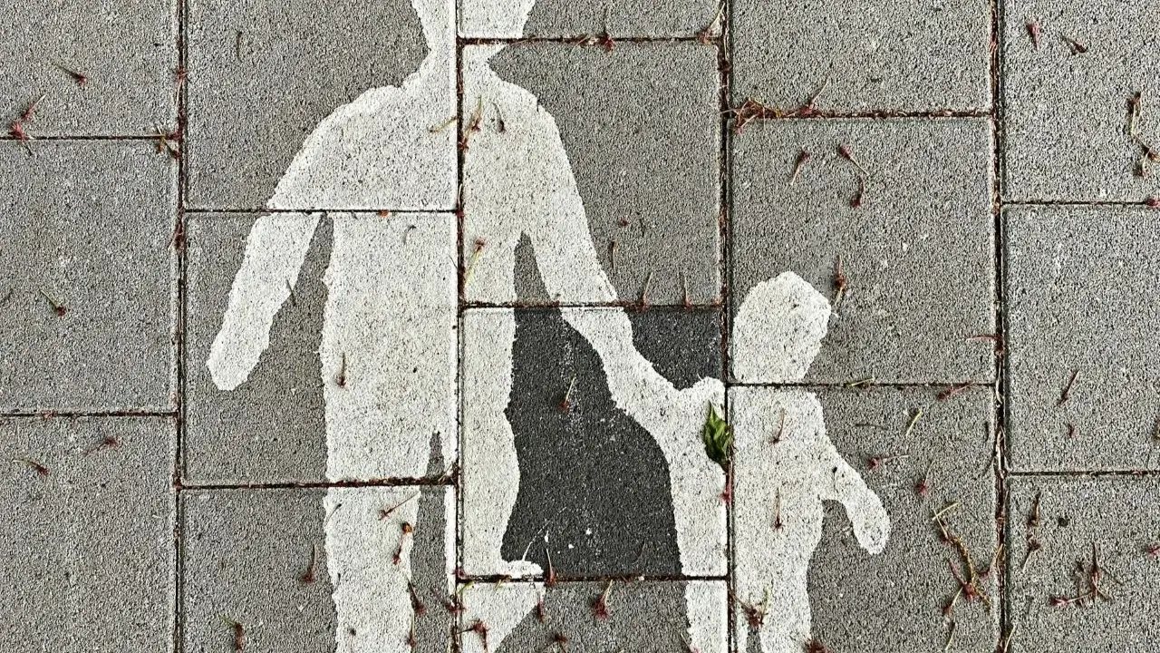 Wniosek o pozbawienie praw rodzicielskich ojca: Co musisz wiedzieć?
