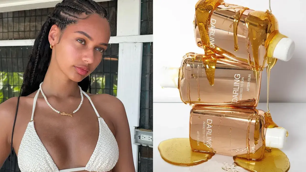 Ragazza con pelle abbronzata e tre flaconi dorati di doposole Darling ricoperti di miele.