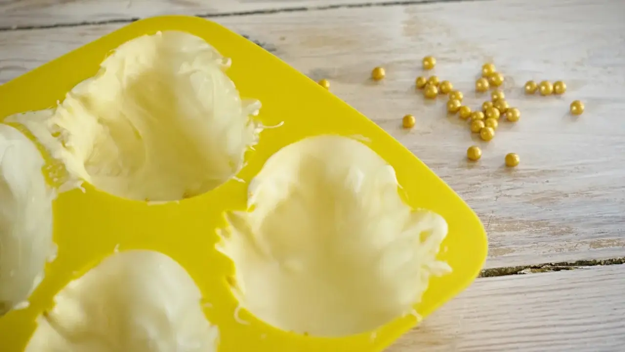 Jak zrobić Kinder Jajko DIY? Gigantyczna niespodzianka krok po kroku!
