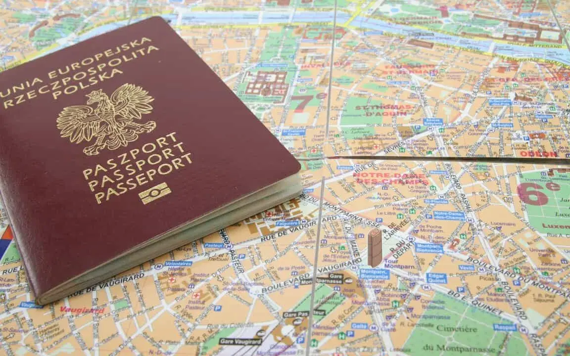 Hiszpania: Paszport czy dowód? Rozwiej wątpliwości przed podróżą