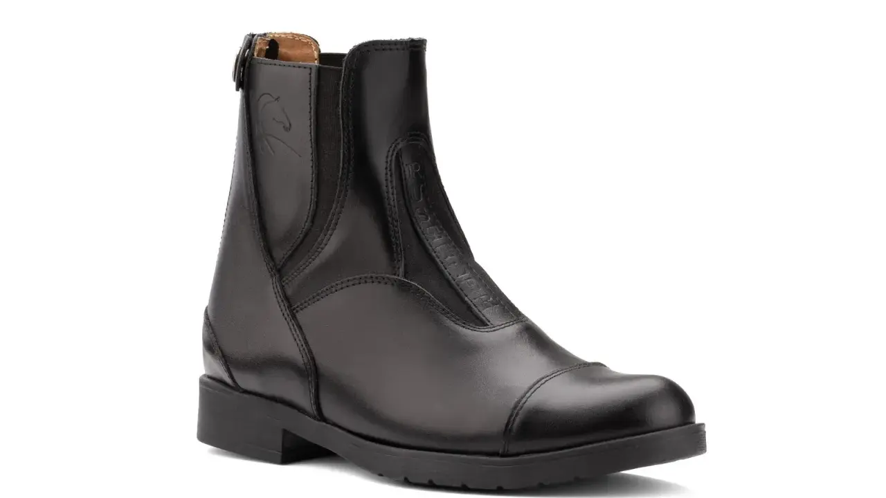 Buty jeździeckie damskie: Oficerki czy sztyblety? Wybierz mądrze!