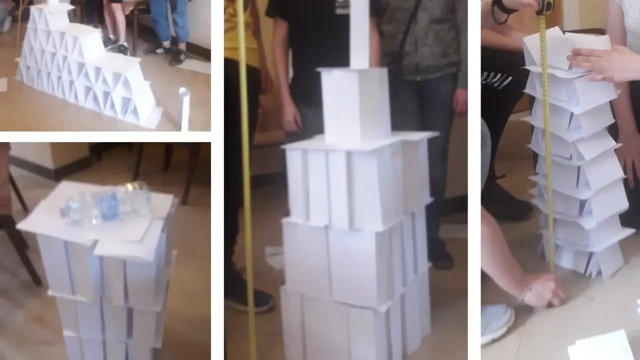 Klasa 4 buduje wieże z papieru. Zabawy integracyjne rozwijają kreatywność i współpracę.