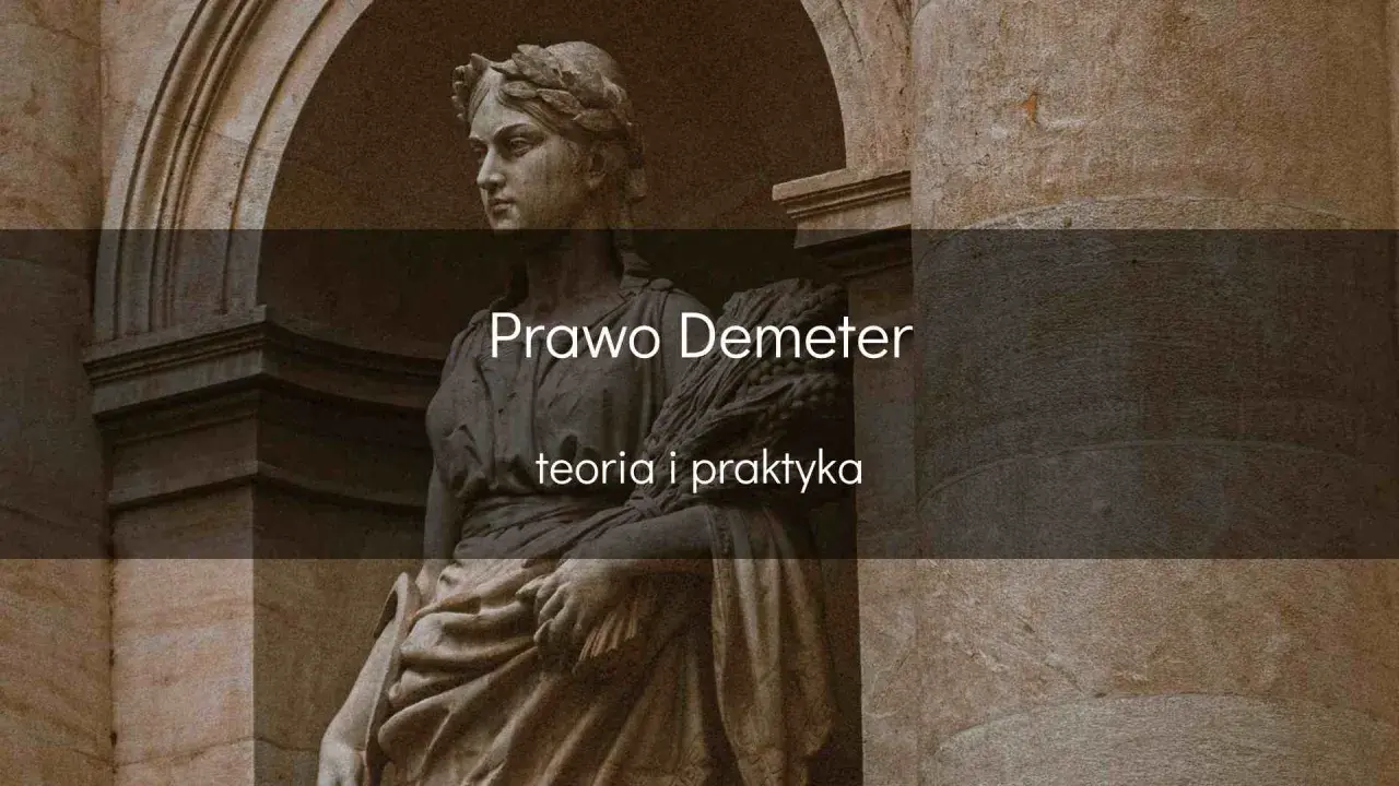Kamienna rzeźba bogini Demeter z wieńcem i snopem zbóż. Tytuł: Prawo Demeter, teoria i praktyka.