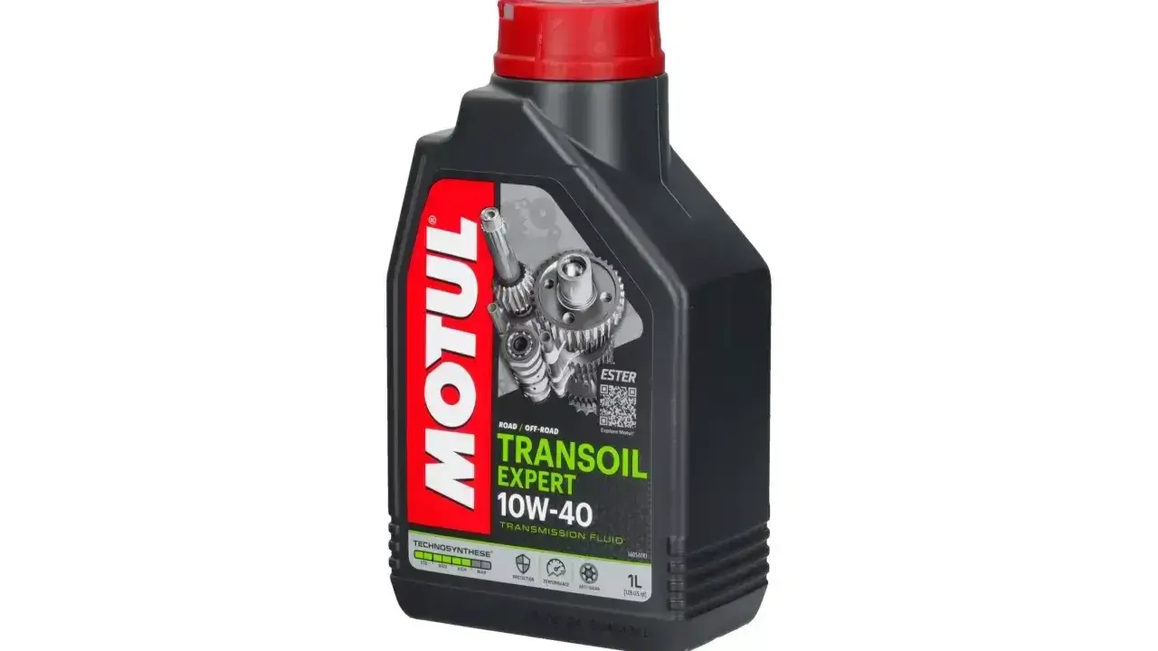 Olej Motul Transoil Expert 10W-40. Technosynthese, czyli półsyntetyk, dla skrzyni biegów.