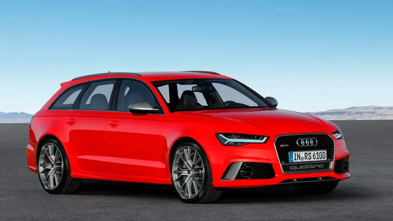 Audi RS6 rojo, un familiar deportivo con gran potencia. Su peso es considerable, pero su rendimiento es excepcional.