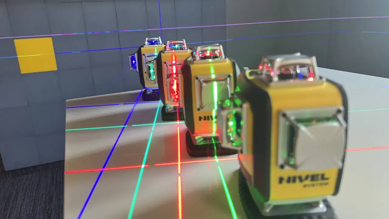 Niwelator czy poziomica laserowa? Wybierz idealne narzędzie!