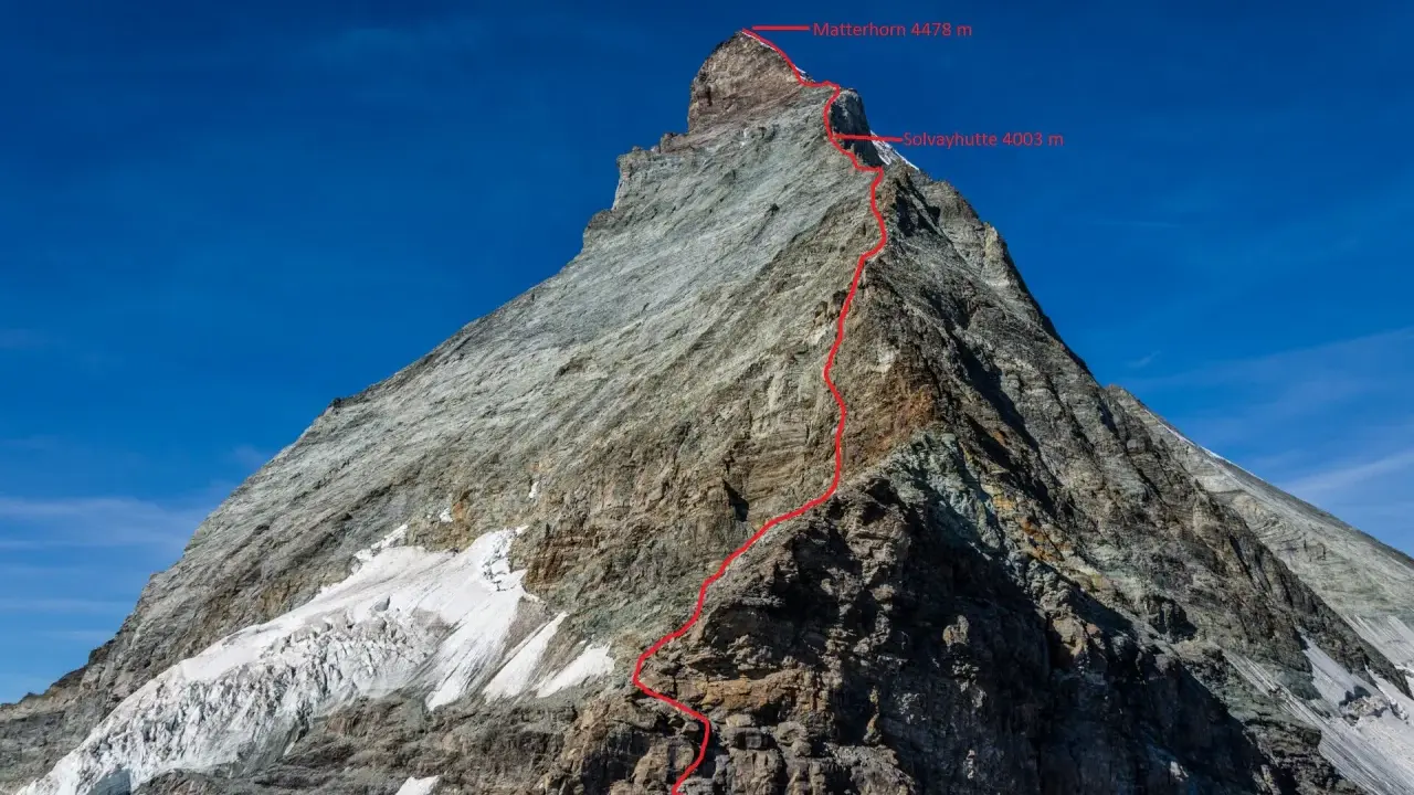 Trasa wejścia na Matterhorn 4478 m, z zaznaczoną Solvayhütte 4003 m.