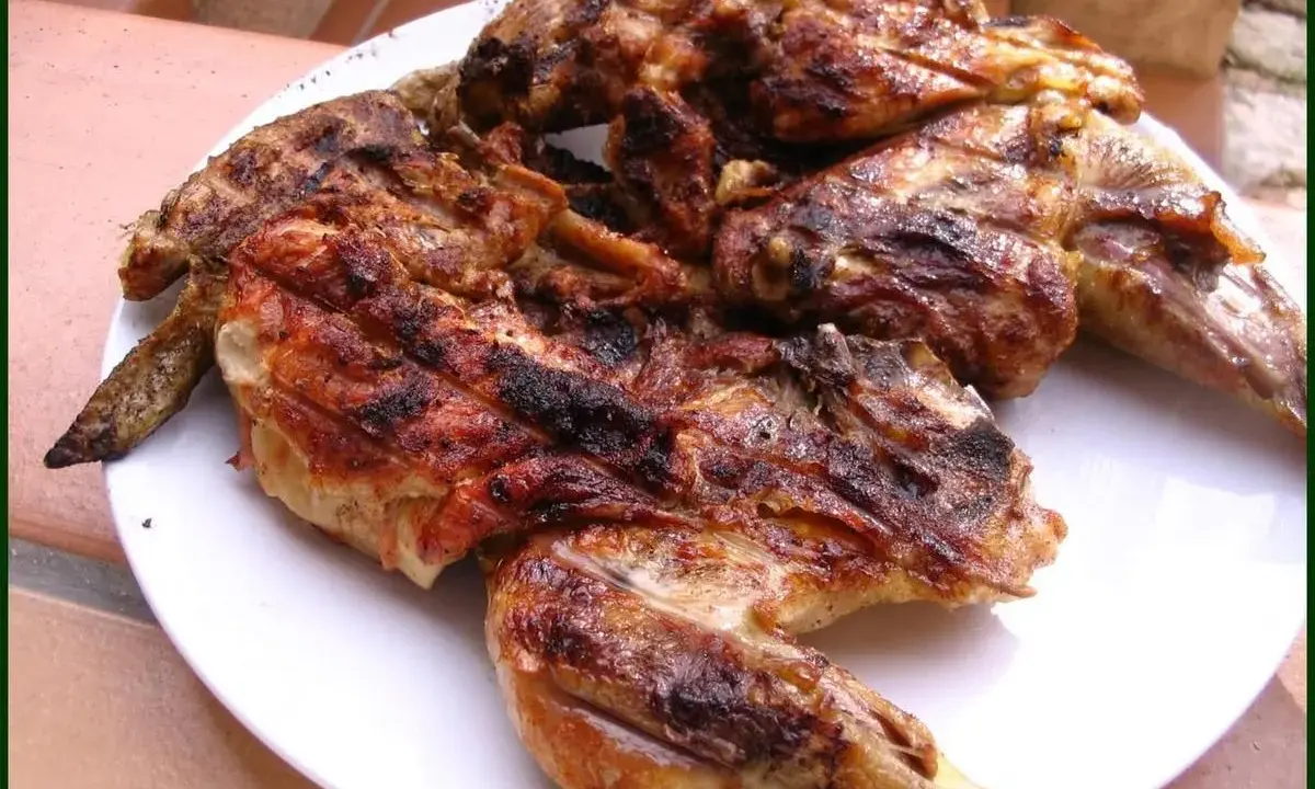 Poulet Braisé Feu de Bois : Recette Facile & Saveurs Inoubliables