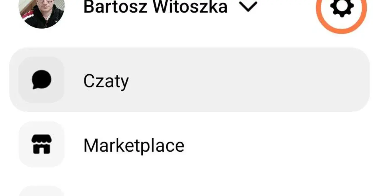 Ikona czatów na Messengerze, obok nazwy użytkownika Bartosz Witoszka.