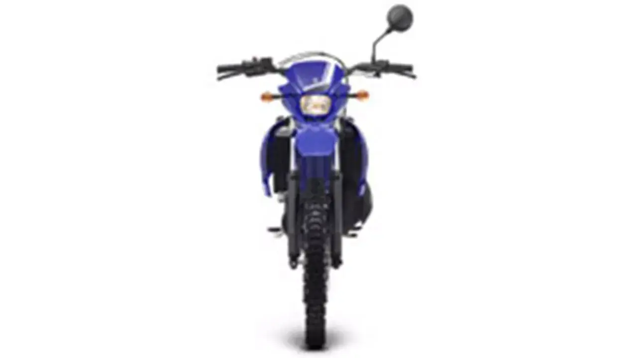 Niebieski motocykl Yamaha DT 50, idealny do terenu. Sprawdź jego dane techniczne!