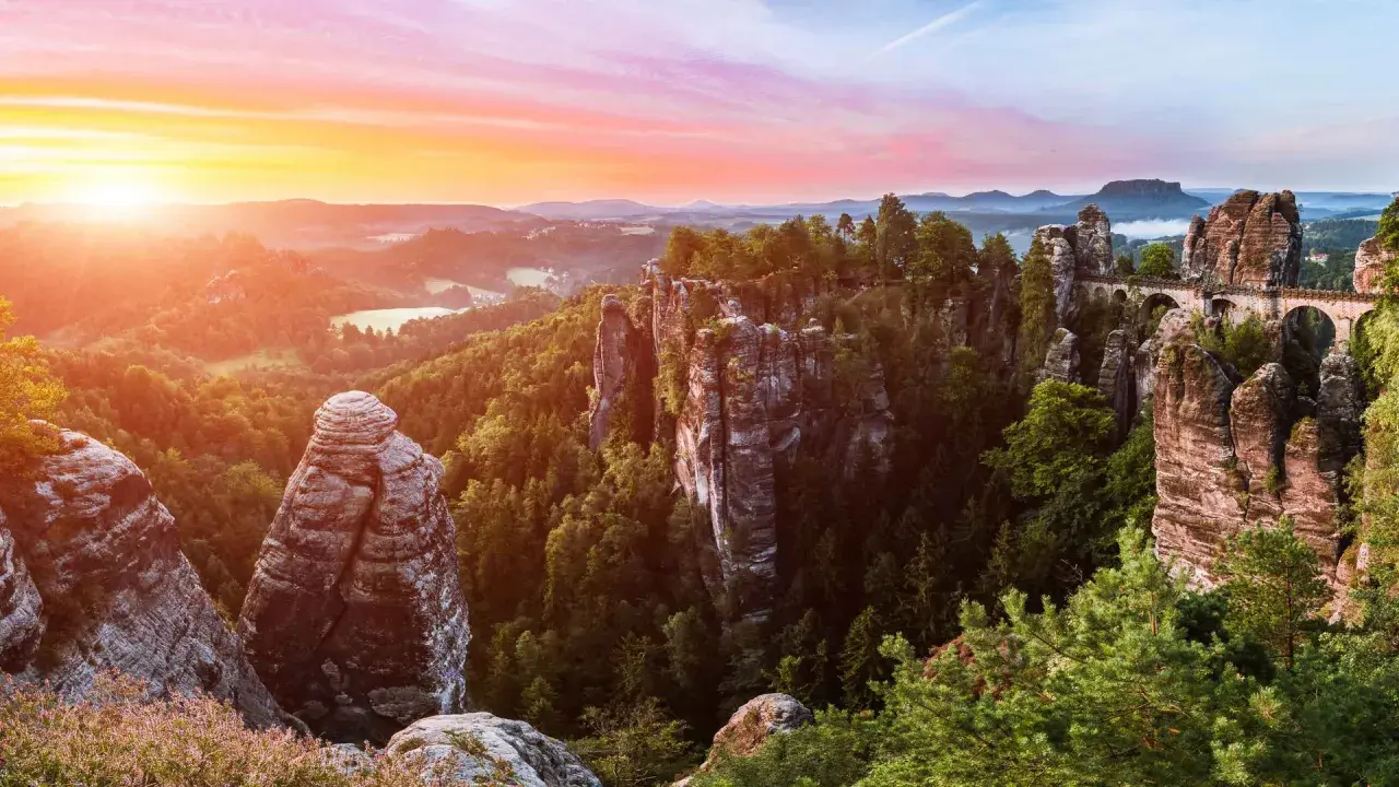 Sächsische Schweiz: Top-Attraktionen & Insider-Tipps für Ihre Reise