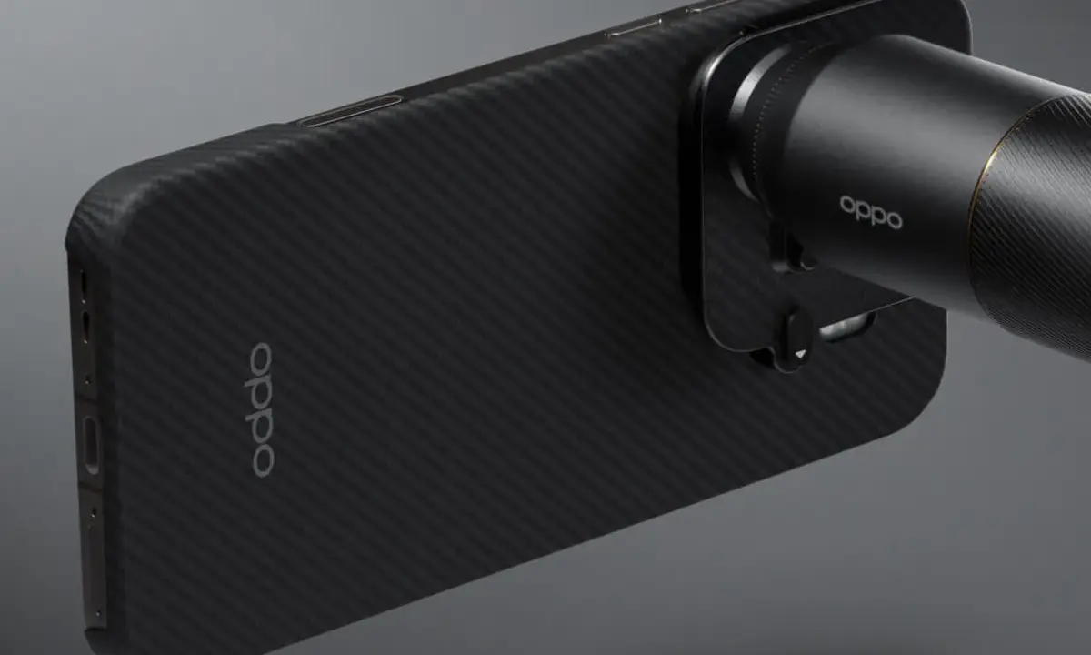 Czarny telefon Oppo z nakładką imitującą włókno węglowe i doczepionym obiektywem. Czy to ten, który telefon ma najlepszy aparat?