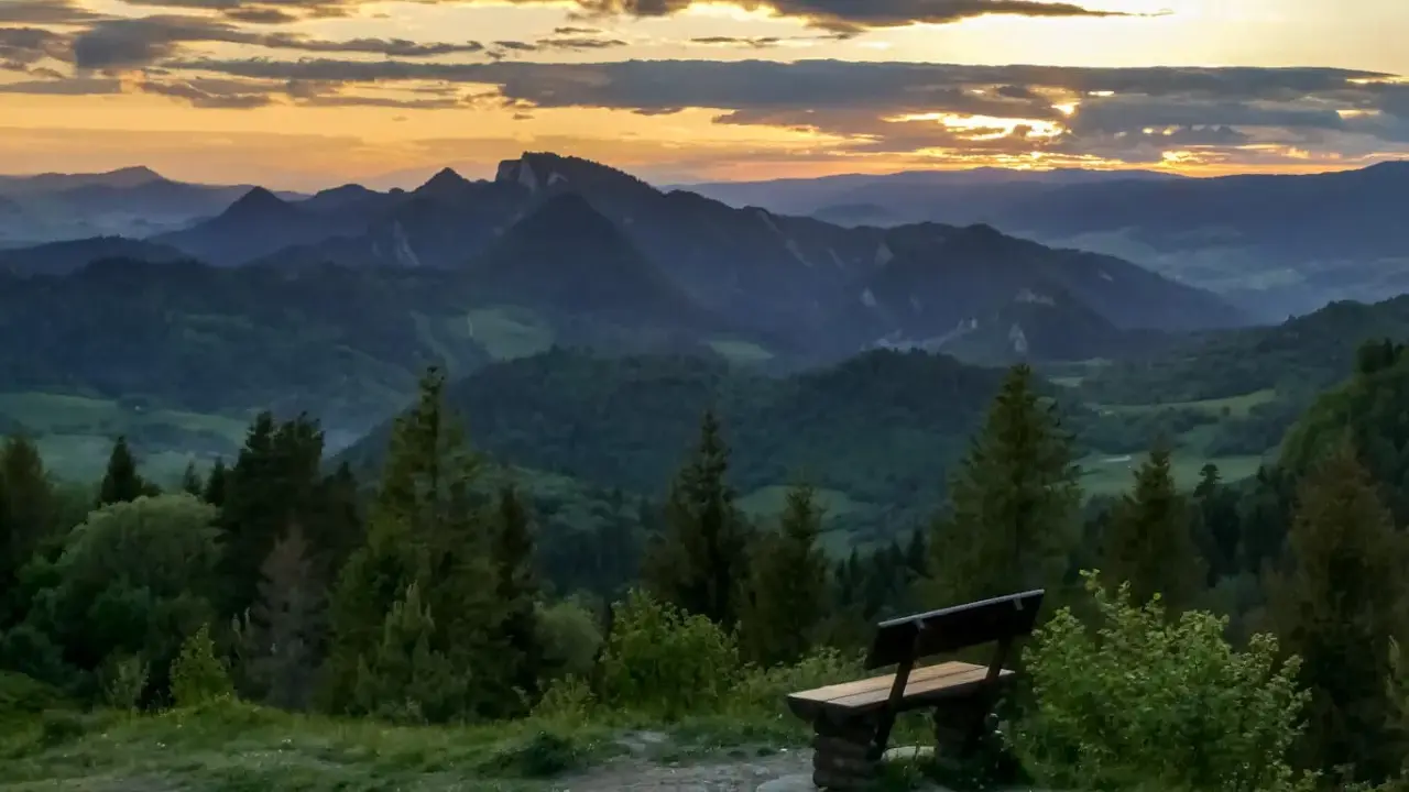 Wysoki Wierch: Szlaki, widoki 360°. Zaplanuj idealną wyprawę w Pieniny.