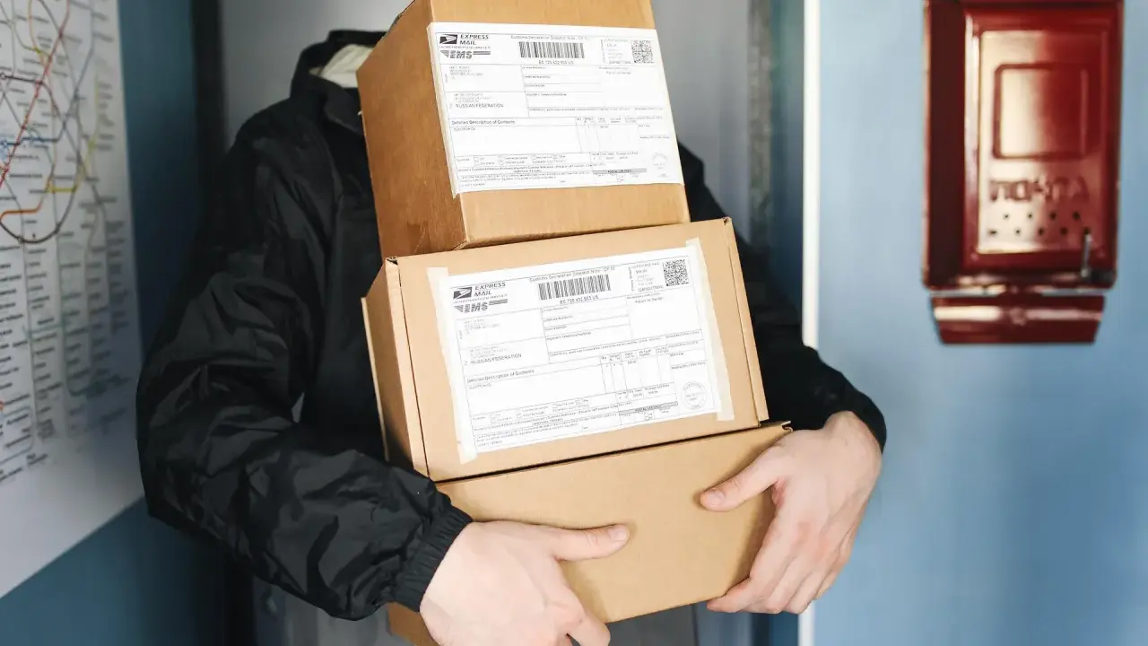 Zamów kuriera InPost z domu: instrukcja krok po kroku
