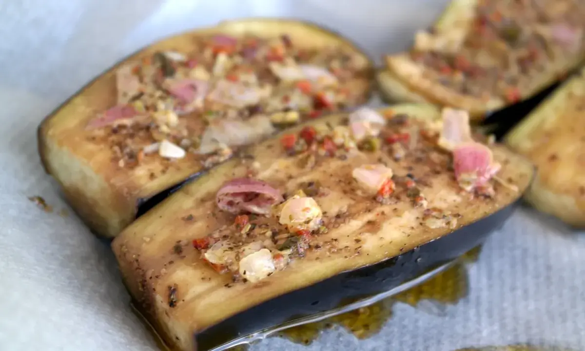 Aubergine grillée au barbecue : fondante et savoureuse à coup sûr !