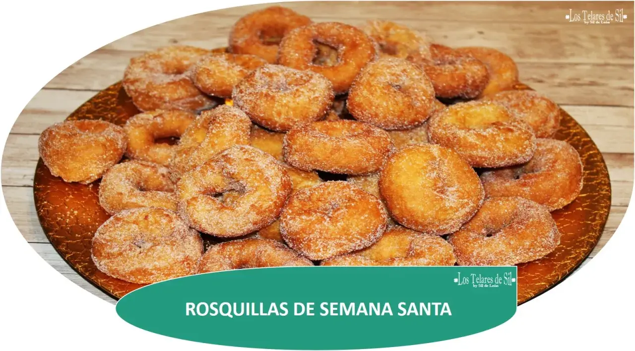 Rosquillas de Semana Santa, dulces y doradas, espolvoreadas con azúcar, listas para disfrutar.