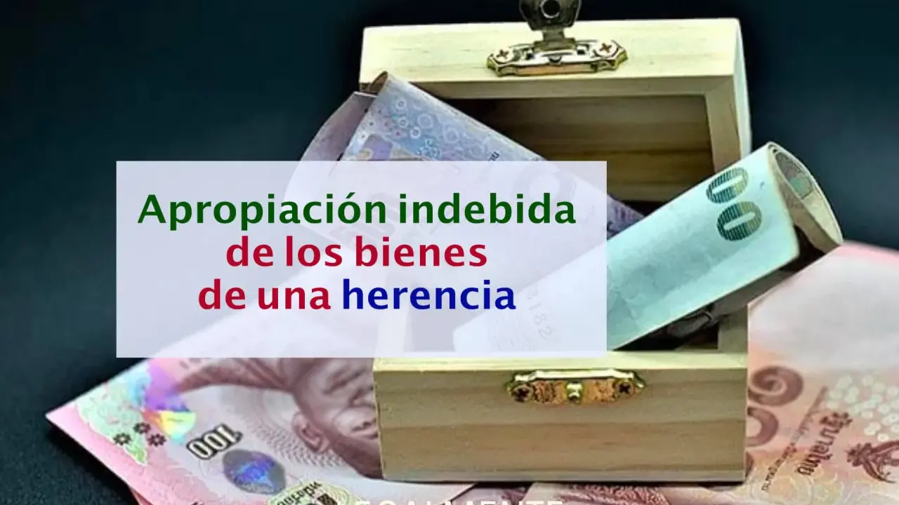 Caja de madera con billetes. Apropiación indebida de los bienes de una herencia es delito.