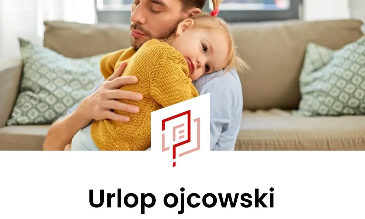 Ojciec tuli córeczkę, ciesząc się czasem spędzonym razem podczas urlopu ojcowskiego.